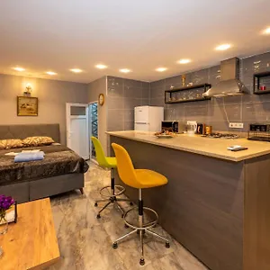 Mymoon Hotel